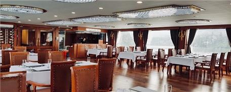 Du thuyền Calypso Lan Hạ